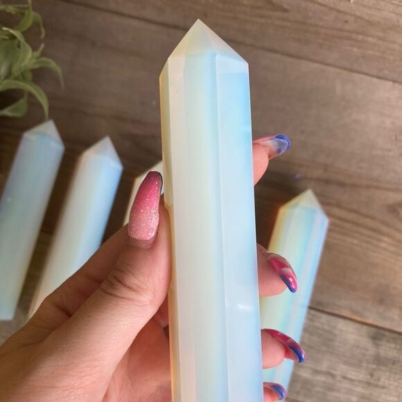 Opalite Towers - Picture 3 of 3
